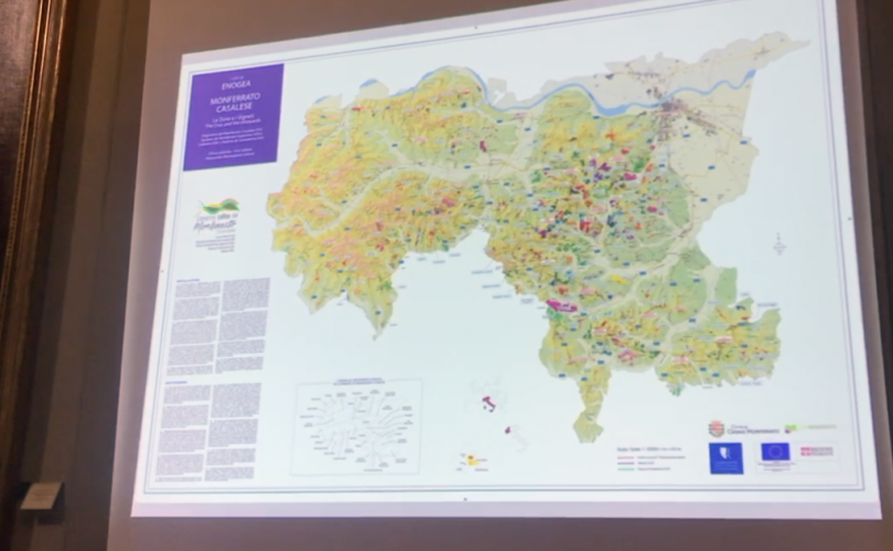 Presentata la carta bilingue 